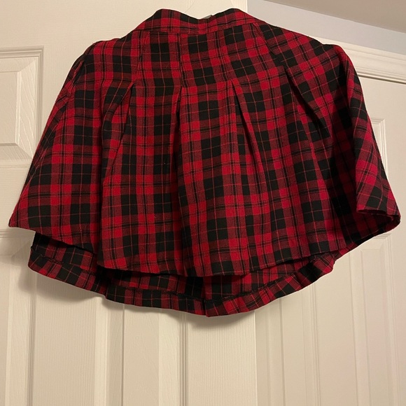 HM divided medium plaid black and red skirt - Picture 2 of 8
